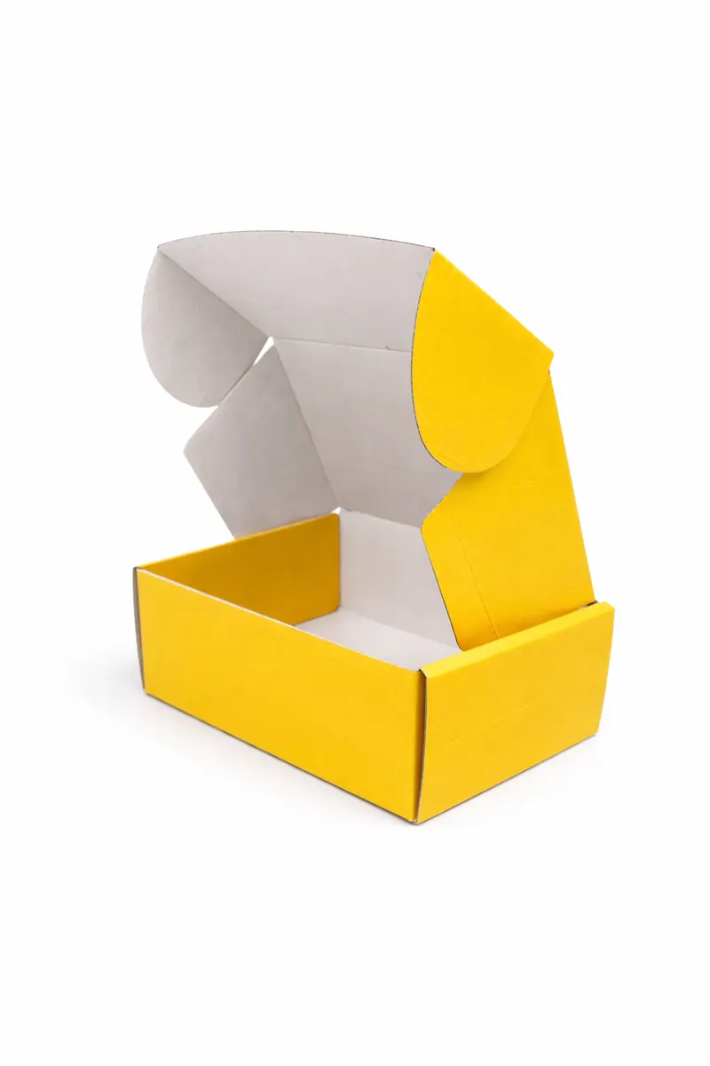 Sunbeam Yellow colour mailer box
